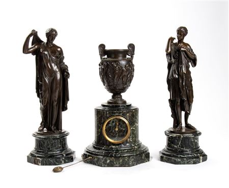 sample from AUCTION 301 - FURNITURE, OBJECTS OF ART, AND COLLECTABLES GLASSES