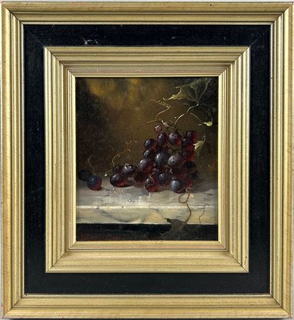 Heather Braginton-Smith : Still life of grapes.