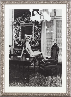 Helmut Newton : “Charlotte Rampling” at the Hotel Nord Pinus, Arles, France 1973