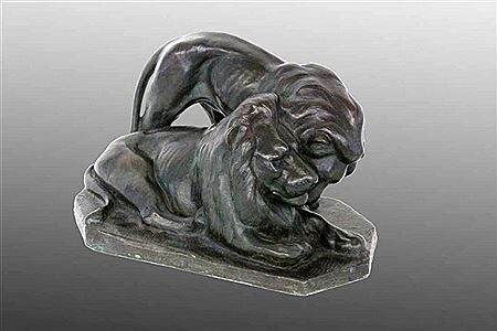 Kurt Bauer : Resting lion couple