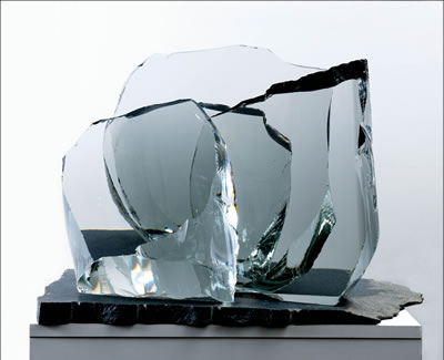 Timo Tapani Sarpaneva : A GLASS AGE SCULPTURE