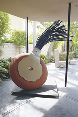 Claes Thure Oldenburg : TYPEWRITER ERASER