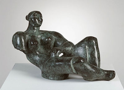 Lyndon Dadswell : Reclining Lady