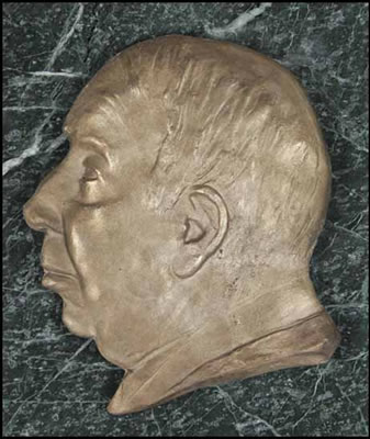 John Topelko : A.Y. Jackson (bas-relief)