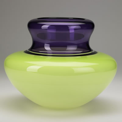 Sonja Blomdahl : Blown glass vessel