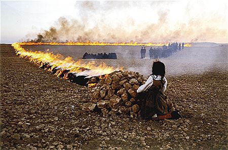 Shirin Neshat : PASSAGE