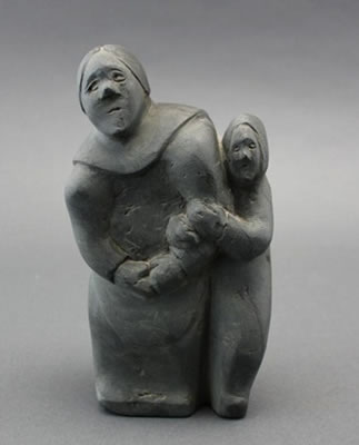 Yvonne Kanayuq Arnakyuinak : Mother and child