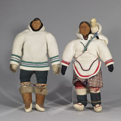 Isa Smiler : MALE AND FEMALE DOLLS