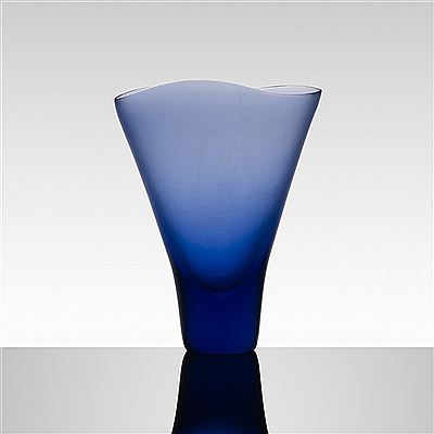 Tobia Scarpa : Monumental Battuto vase